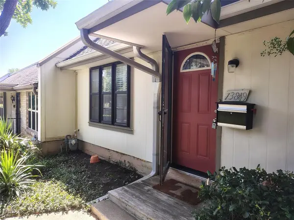 Dallas, TX 75240,13849 Leinsper Green Street