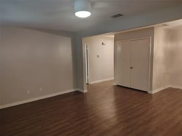 Dallas, TX 75240,13849 Leinsper Green Street