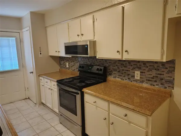 Dallas, TX 75240,13849 Leinsper Green Street