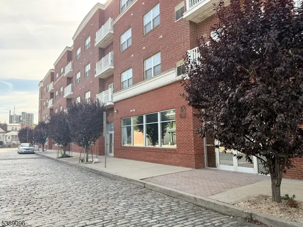 902 N 5Th St #311, Newark City, NJ 07107