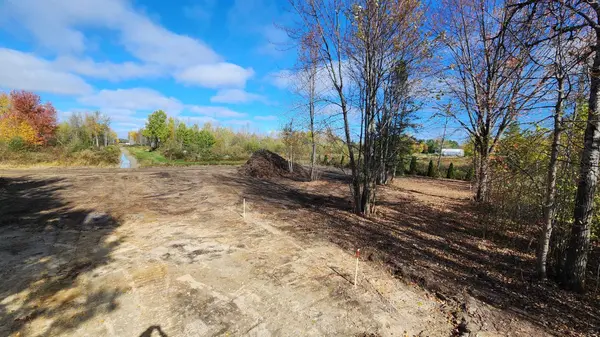 West Nipissing, ON P2B 2N7,15 Concord RD