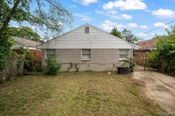 Detroit, MI 48221,19936 WASHBURN ST