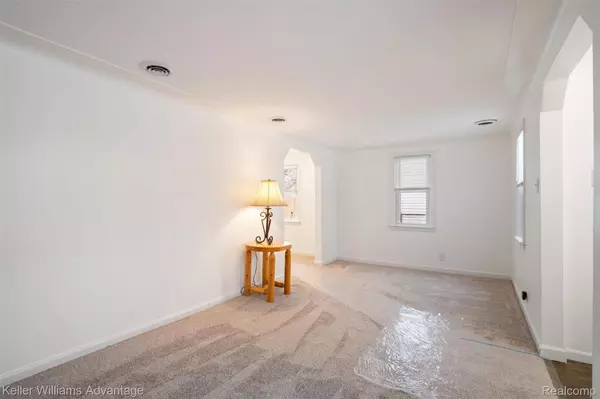 Livonia, MI 48152,20406 Floral ST