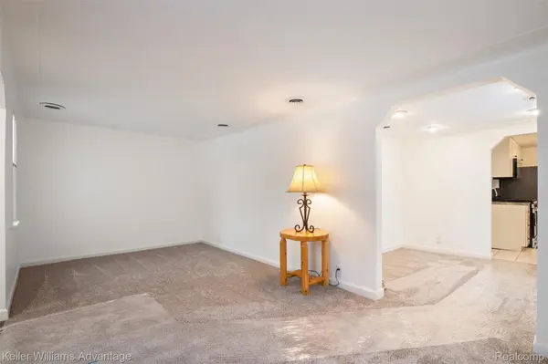 Livonia, MI 48152,20406 Floral ST