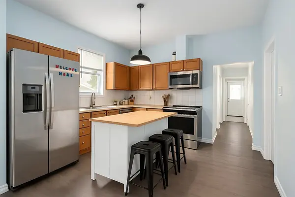 London East, ON N5Y 3A9,330 Salisbury ST