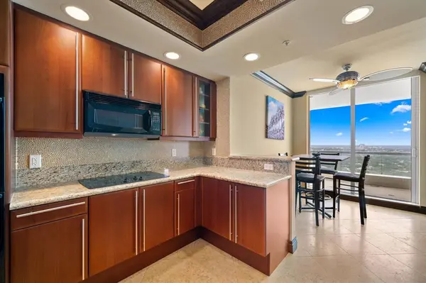 Fort Lauderdale, FL 33301,411 N New River Dr #2905