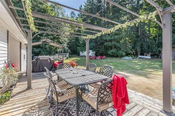 Bowser, BC V0R 1G0,5090 Gainsberg Rd