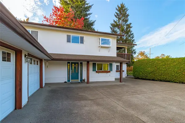 Central Saanich, BC V8M 1G1,6989 Wallace Dr