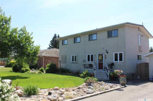 204 7th AVENUE W, Wilkie, SK S0K 4W0