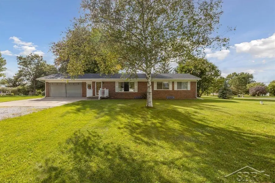 16250 Sorento, Chesaning, MI 48616