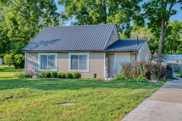 1635 Owosso, Owosso, MI 48867