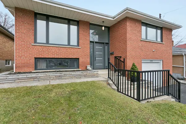 Toronto W10, ON M9W 2L8,238 Elmhurst DR