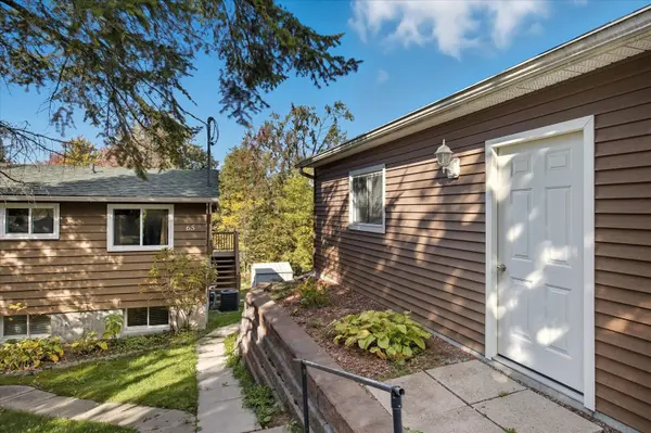 Kawartha Lakes, ON K0L 2W0,65 Cedarview DR