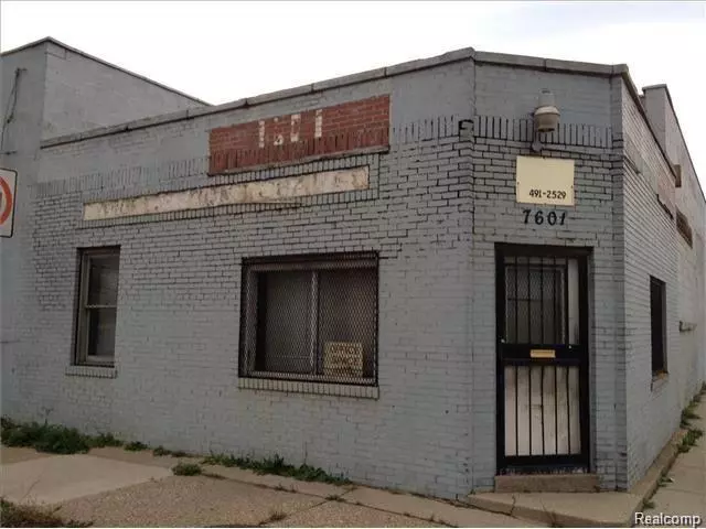 7601 W CHICAGO, Detroit, MI 48204