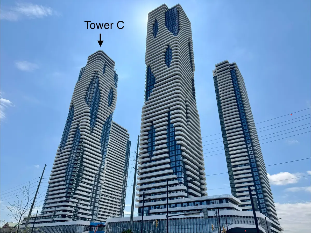 Vaughan, ON L4K 0R2,8 Interchange WAY #2909