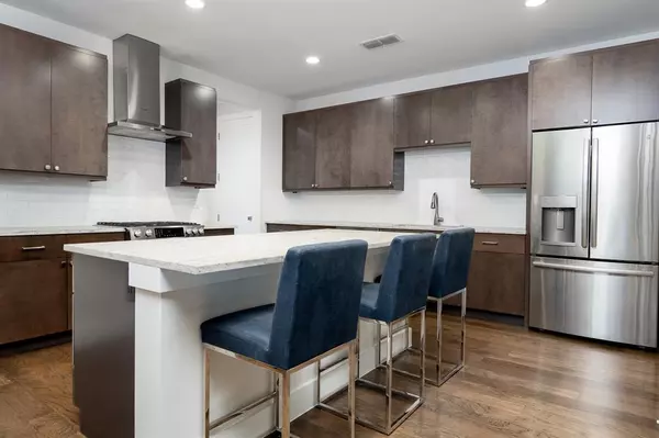 Dallas, TX 75204,2934 N Hall Street #301