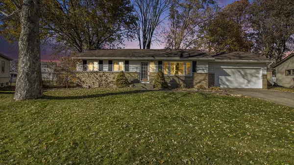 5567 Greenboro DR SE, Grand Rapids, MI 49508