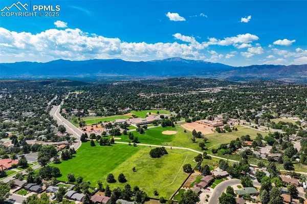 Colorado Springs, CO 80918,5210 Turquoise DR