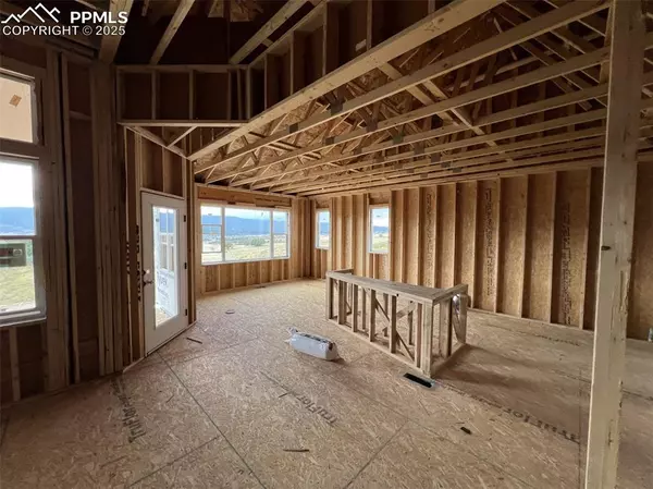 Monument, CO 80132,16212 Cattle Creek CT