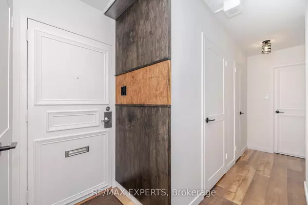 Toronto C15, ON M2J 1L3,10 Parkway Forest DR #306