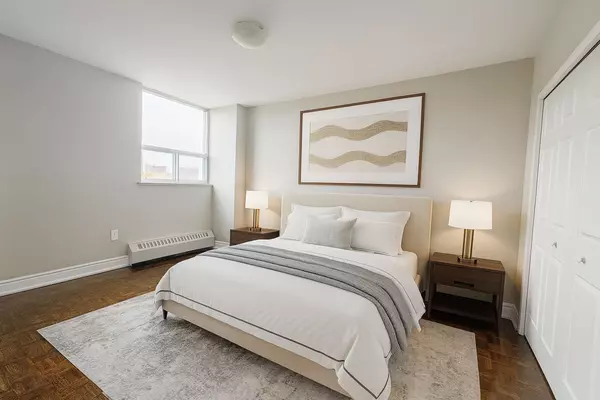 Toronto W03, ON M6N 4C3,890 Jane ST #701