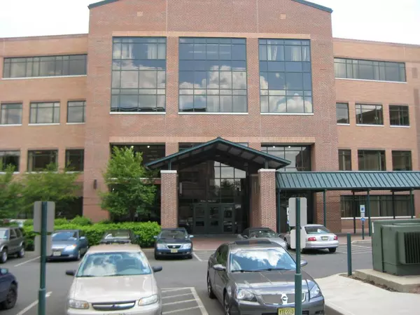 Totowa Boro, NJ 07512,7 Battle Ridge Trl