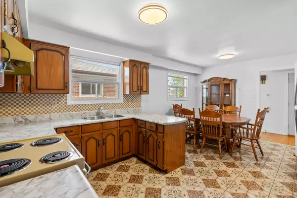 Toronto C15, ON M2H 2X3,48 Navaho DR