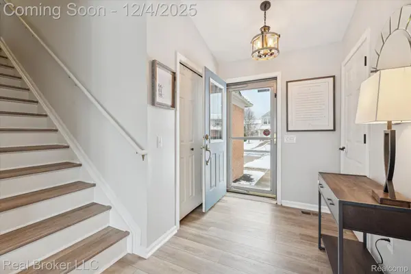 Ypsilanti, MI 48197,7573 Carlton DR