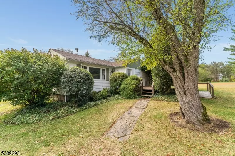 29 Allens Corner Rd, Raritan Twp., NJ 08822