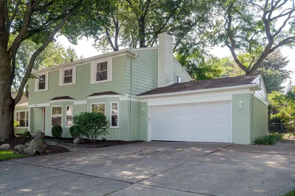 Grosse Pointe Woods, MI 48236,769 N Rosedale