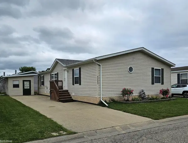 49880 Serenity, Shelby Twp, MI 48315