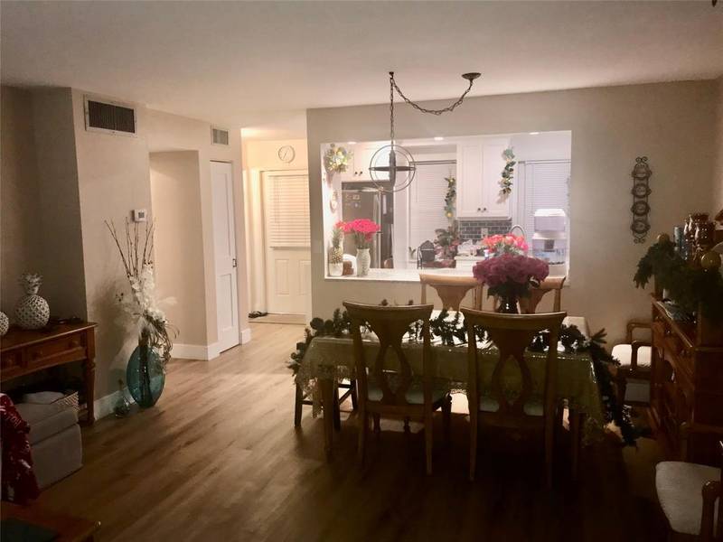 200 NE 14th Ave #521, Hallandale Beach, FL 33009