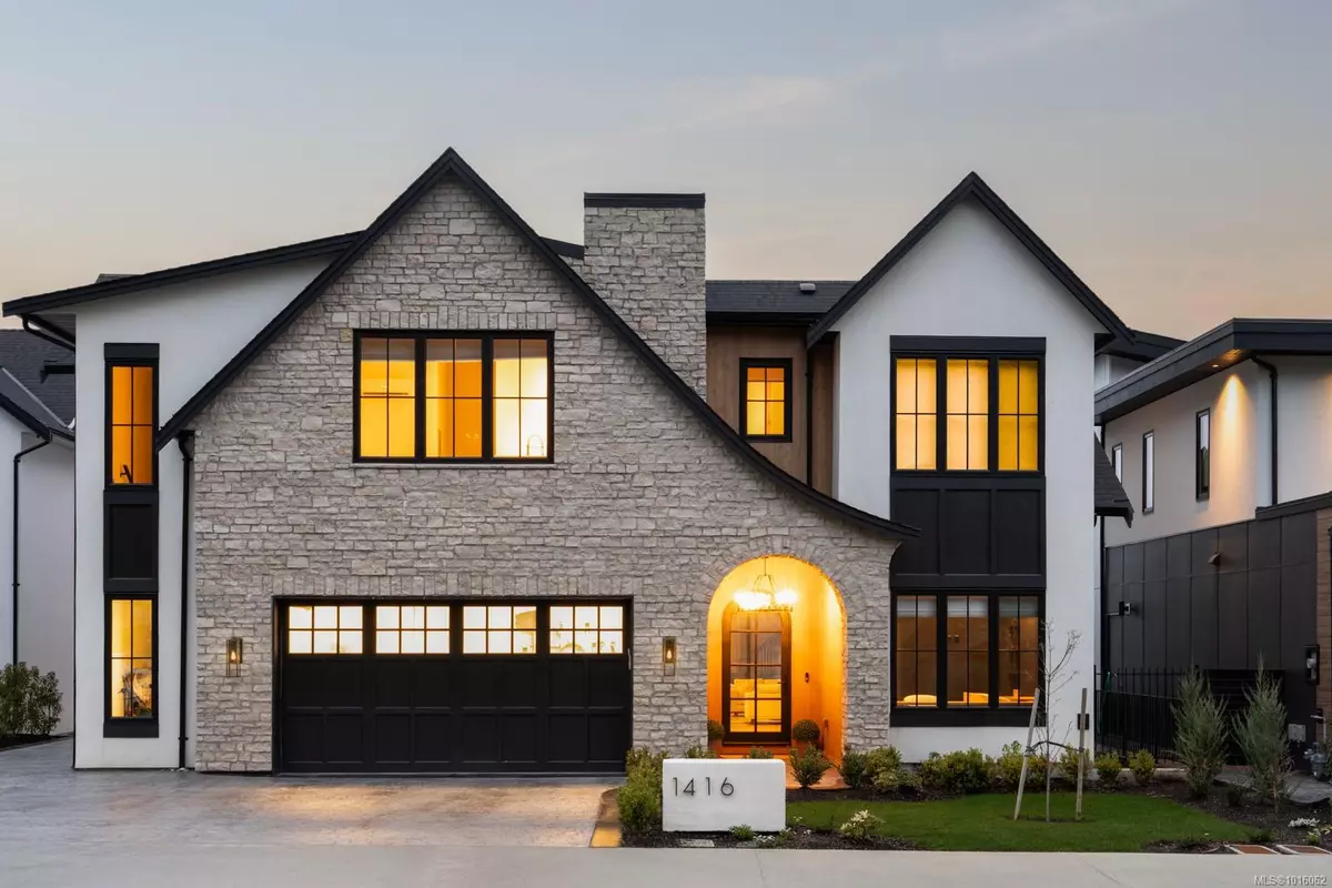 Langford, BC V9B 3S3,1416 Pinehurst Pl