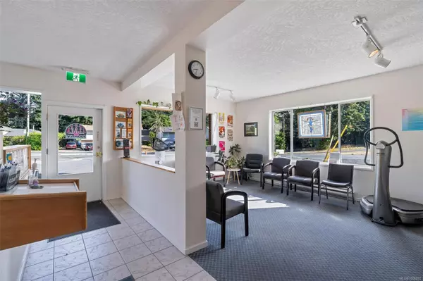 Colwood, BC V9C 1T5,385 Lagoon Rd