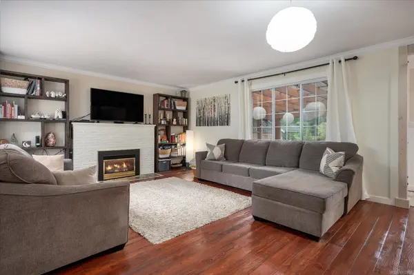 Qualicum Beach, BC V9K 1Y9,4800 Island Hwy W