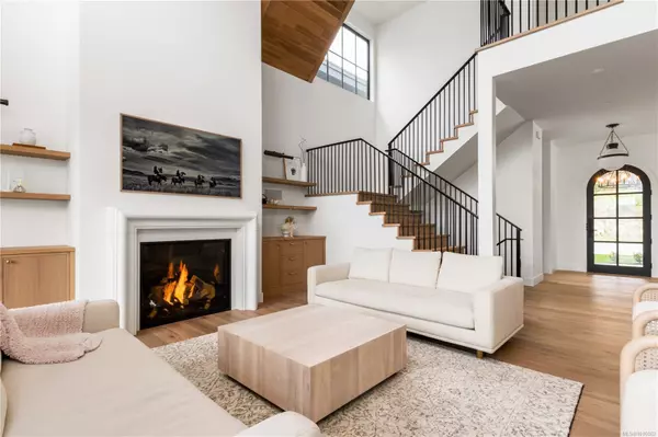 Langford, BC V9B 3S3,1416 Pinehurst Pl