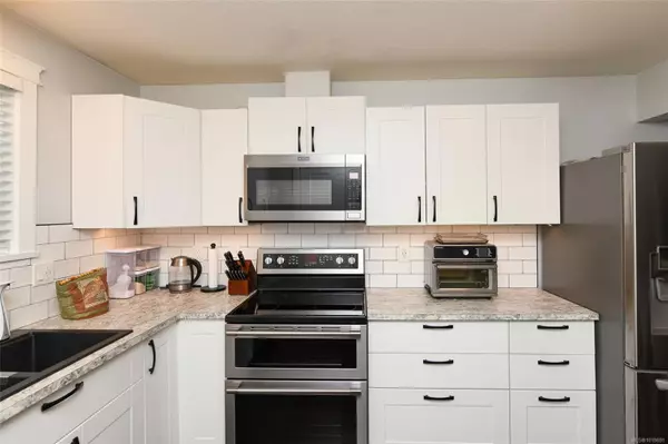 Courtenay, BC V9N 3S8,1535 Dingwall Rd #32