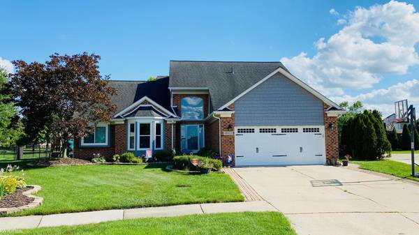 48452 Dunn, Macomb Twp, MI 48044