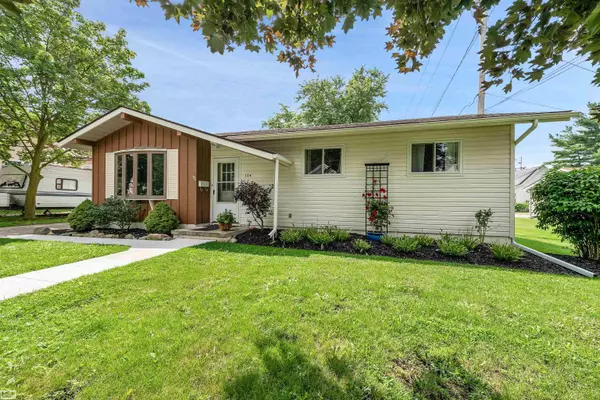 Yale, MI 48097,104 Morrell