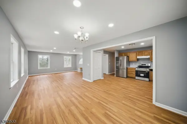 West Milford Twp., NJ 07421,40 Upper Greenwood Rd