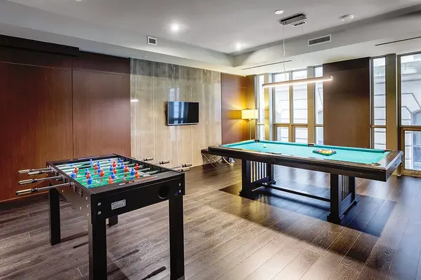 Toronto C01, ON M5H 0B1,70 Temperance ST #3215