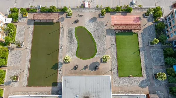 Barrie, ON L4N 0M3,94 Dean AVE #402