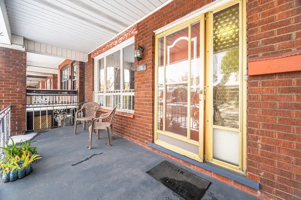 Hamilton, ON L8L 6Z4,163 Connaught AVE N