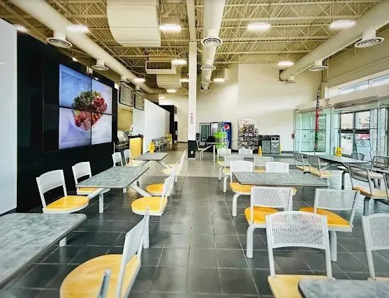 Niagara Falls, ON L2H 1G8,7500 Lundy's LN #B19