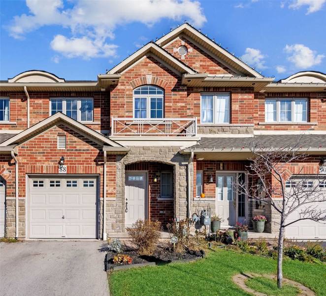 88 Marina Point CRES, Hamilton, ON L8E 0E4
