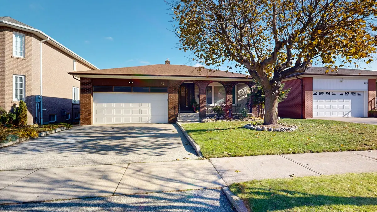 Toronto W05, ON M9L 2L9,87 Aviemore DR