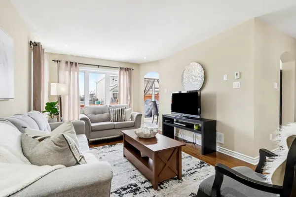 Orleans - Cumberland And Area, ON K4A 0S1,876 Ashenvale WAY