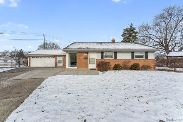 12822 Johanna CT, Riverview, MI 48193