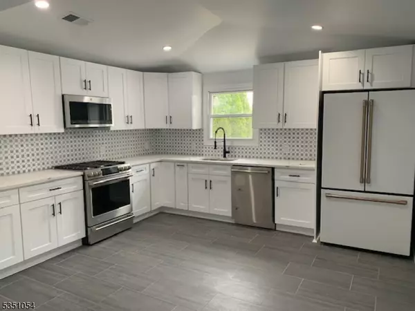 19 Roosevelt Ave, Ridgefield Park Village, NJ 07660