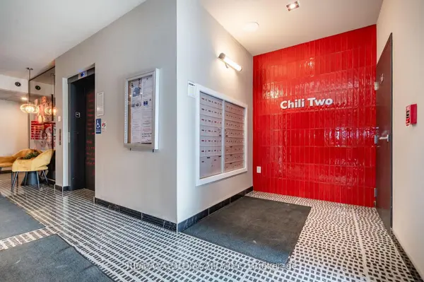 Barrie, ON L9J 0M5,1 Chef LN #213